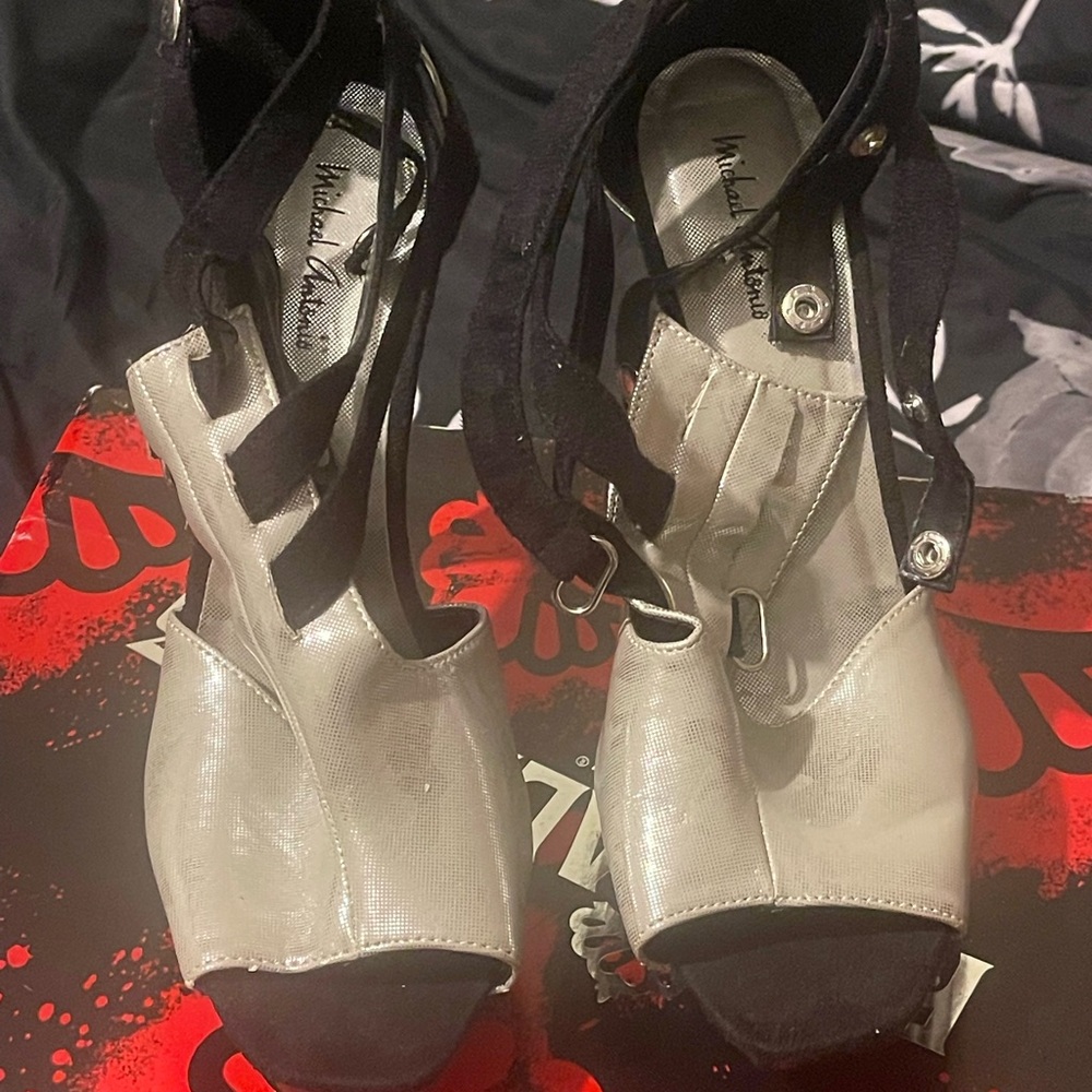 Michael Antonio Heels
